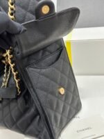 Chanel 19 in pelle trapuntata nera con catena dorata – Bild 4